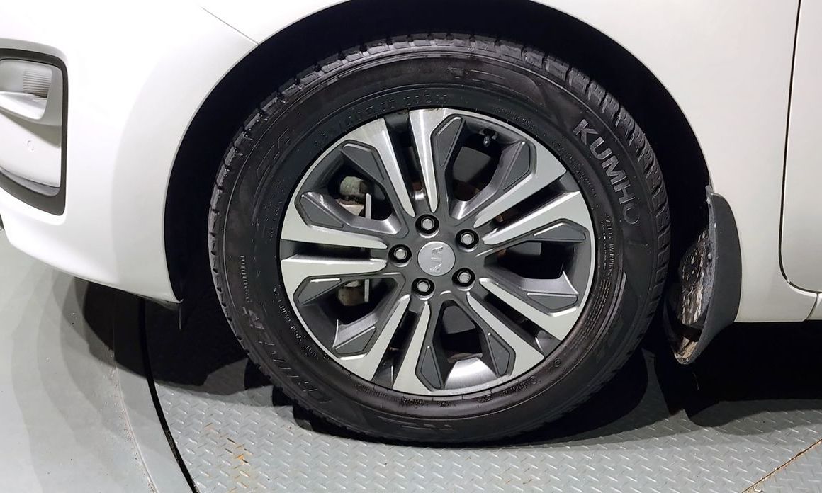 Kia Canival 2019