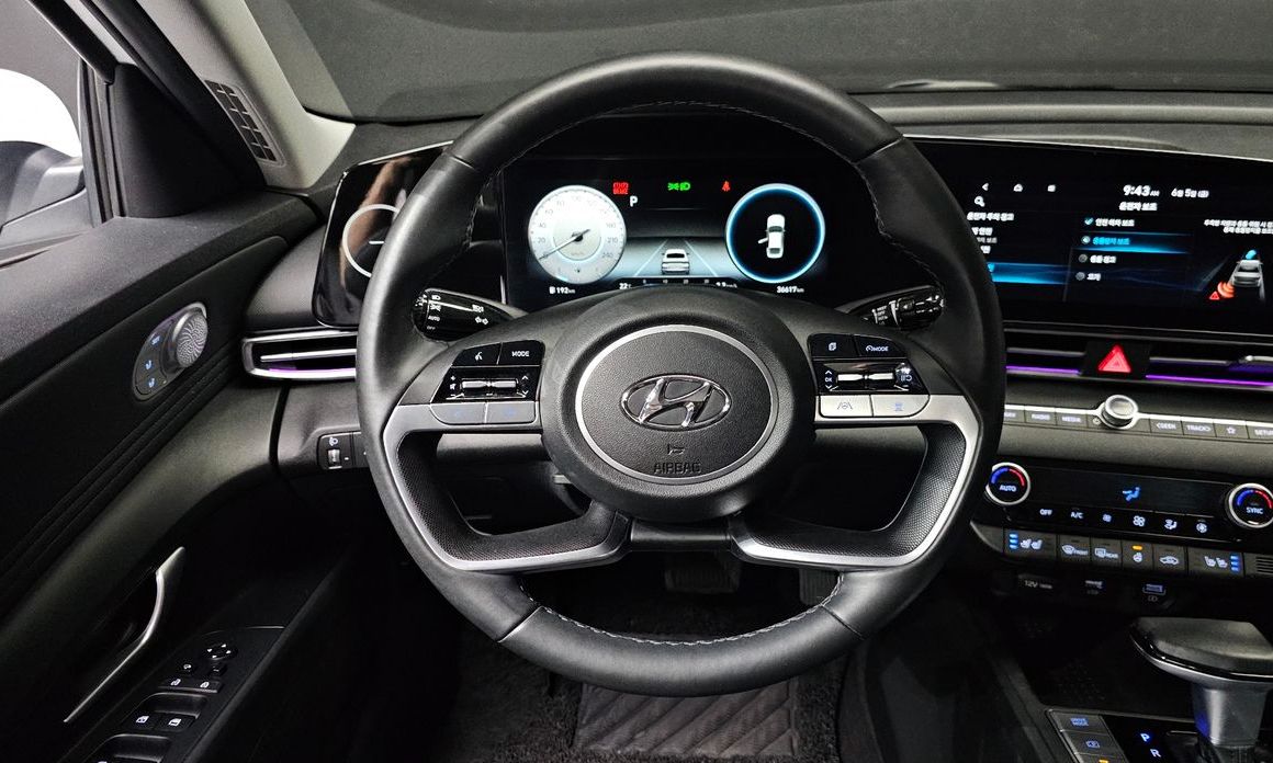 Hyundai AVANTE 2021