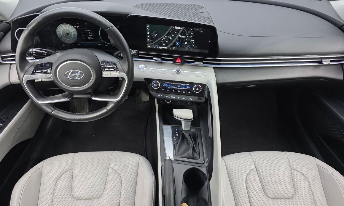 Hyundai AVANTE 2021