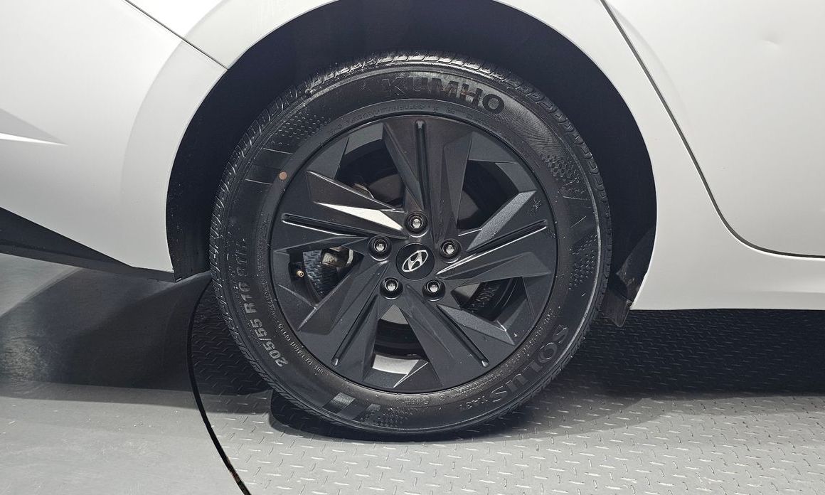 Hyundai AVANTE 2023