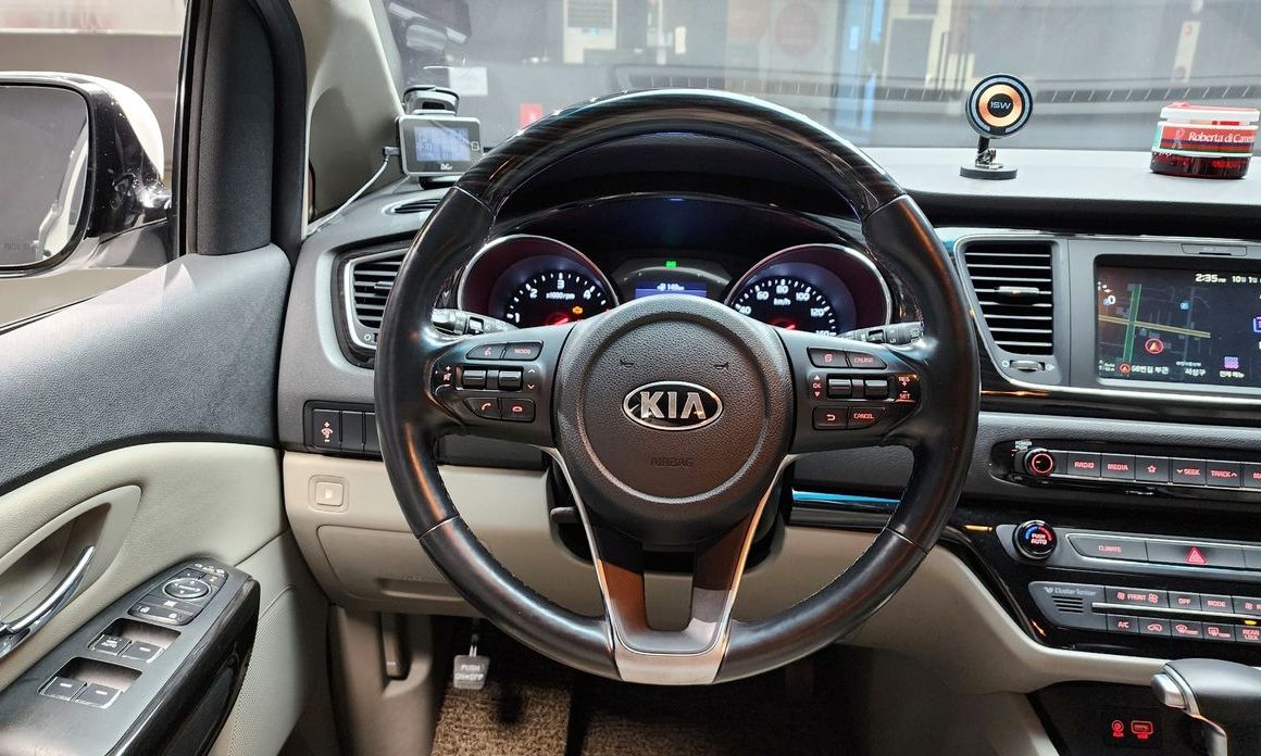 Kia Canival 2019