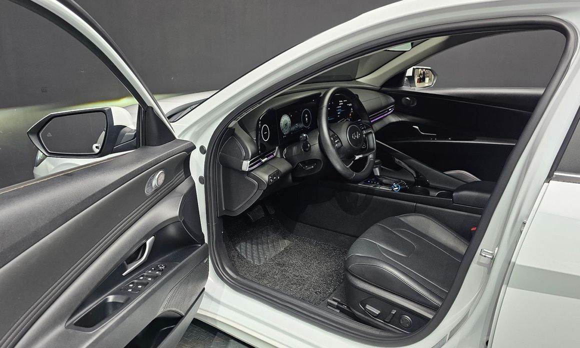 Hyundai AVANTE 2021