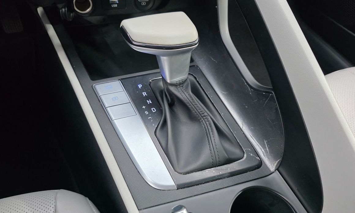 Hyundai AVANTE 2021