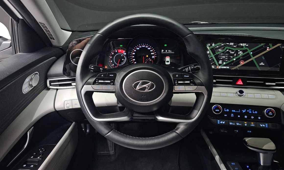 Hyundai AVANTE 2023