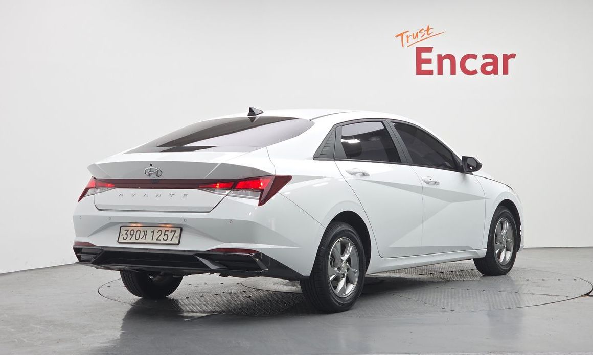 Hyundai AVANTE 2021