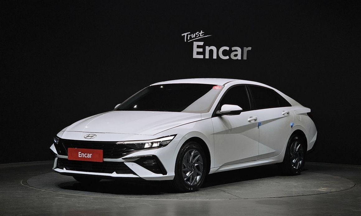 Hyundai AVANTE 2025