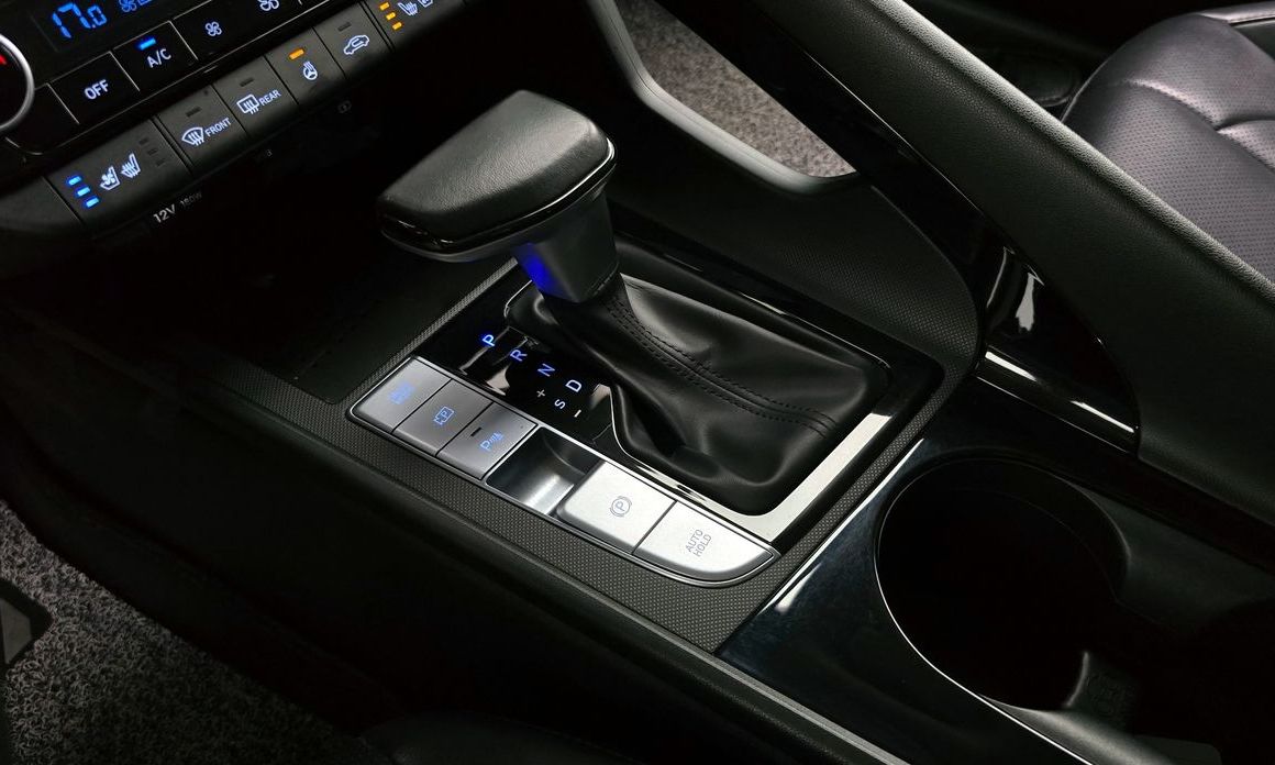 Hyundai AVANTE 2023
