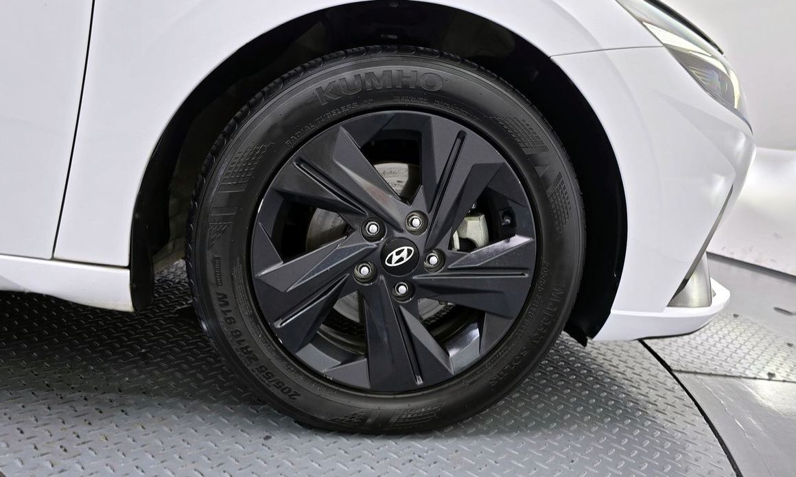 Hyundai AVANTE 2023