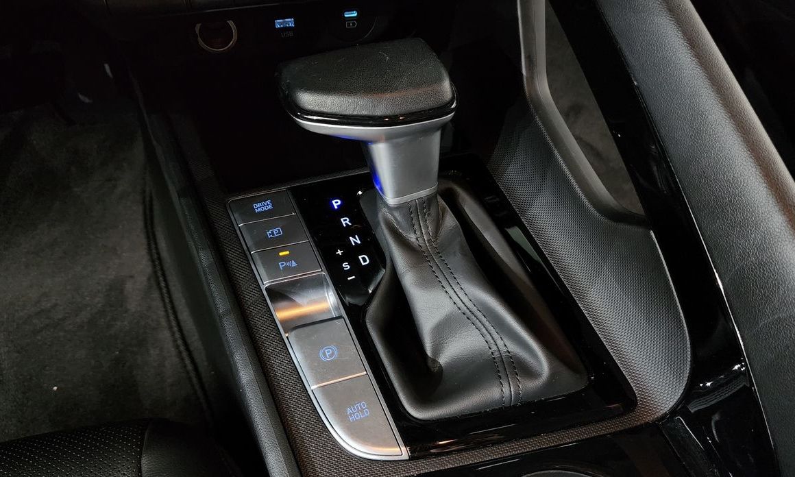 Hyundai AVANTE 2024