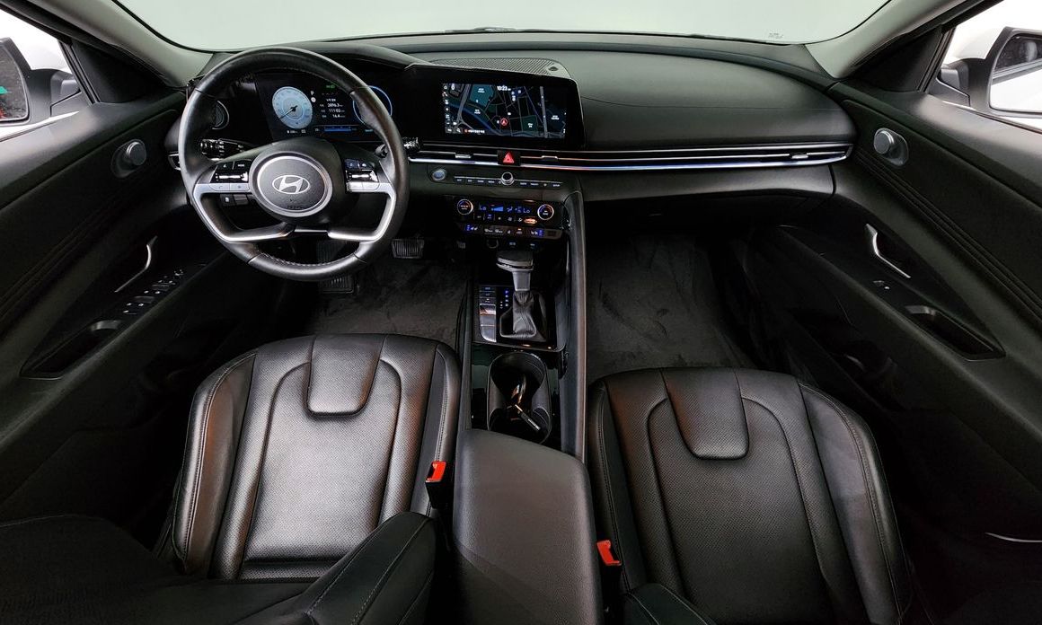 Hyundai AVANTE 2024