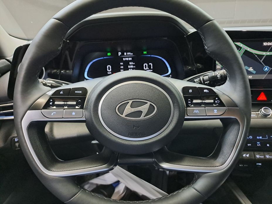 Hyundai AVANTE 2024
