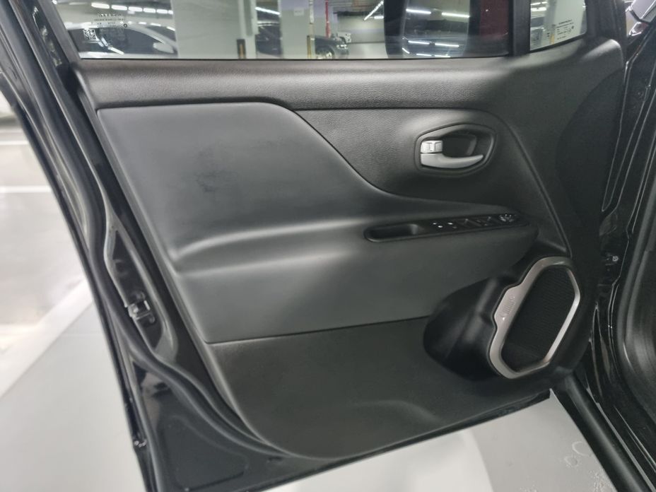 Jeep Renegade 2023