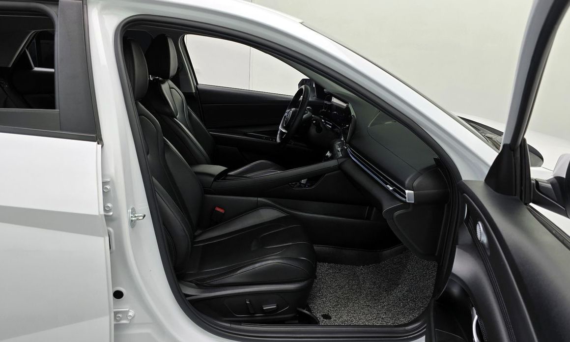 Hyundai AVANTE 2023