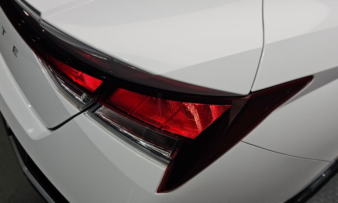 Hyundai AVANTE 2025