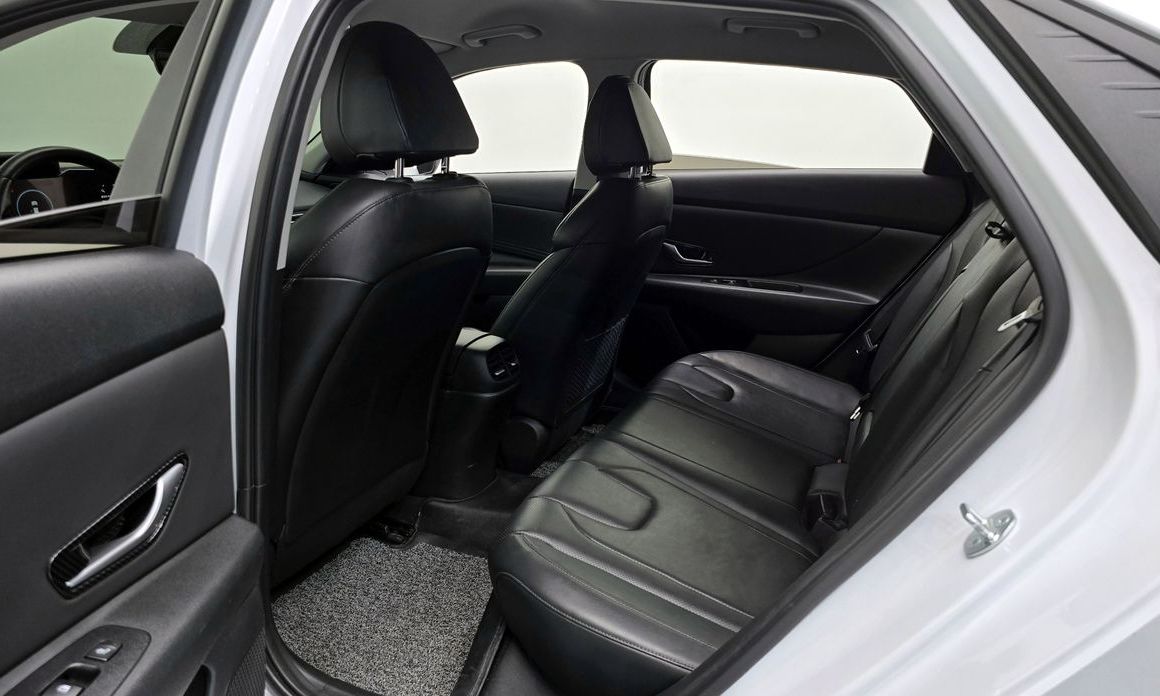 Hyundai AVANTE 2023