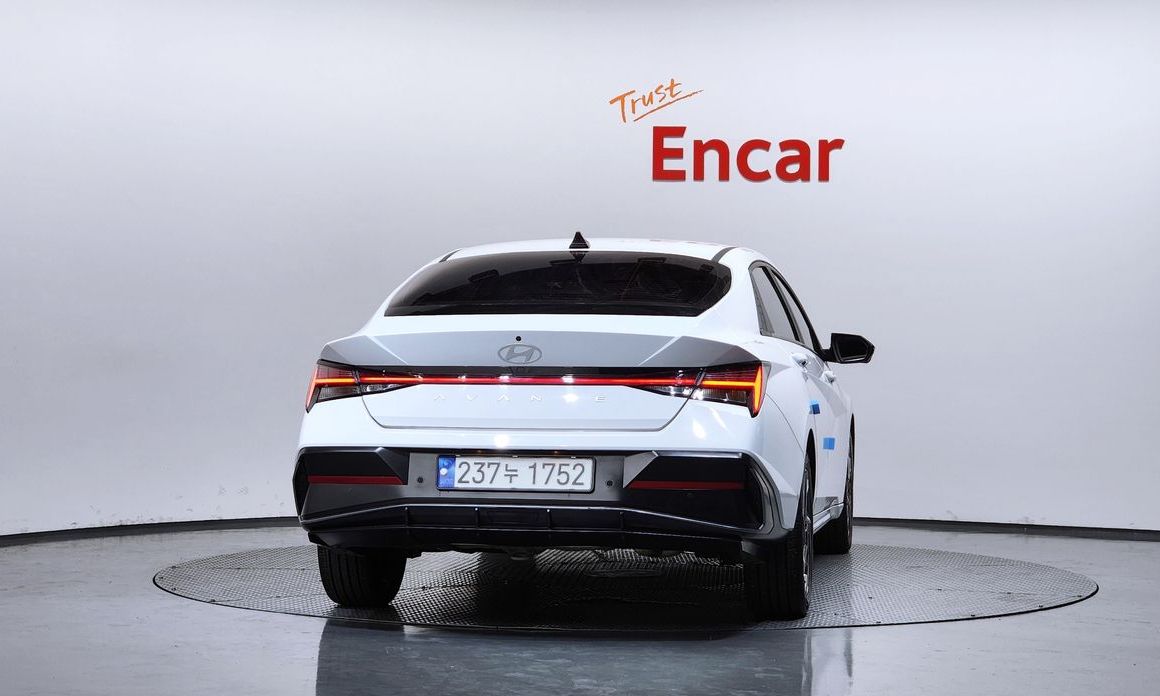 Hyundai AVANTE 2024