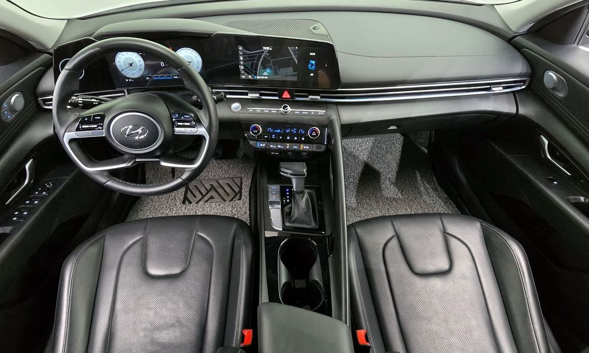 Hyundai AVANTE 2023