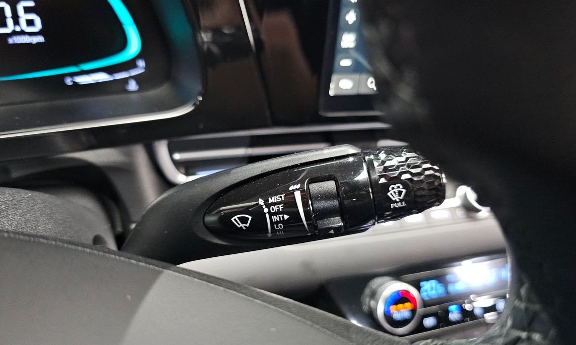 Hyundai AVANTE 2025