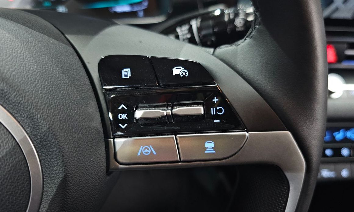 Hyundai AVANTE 2025