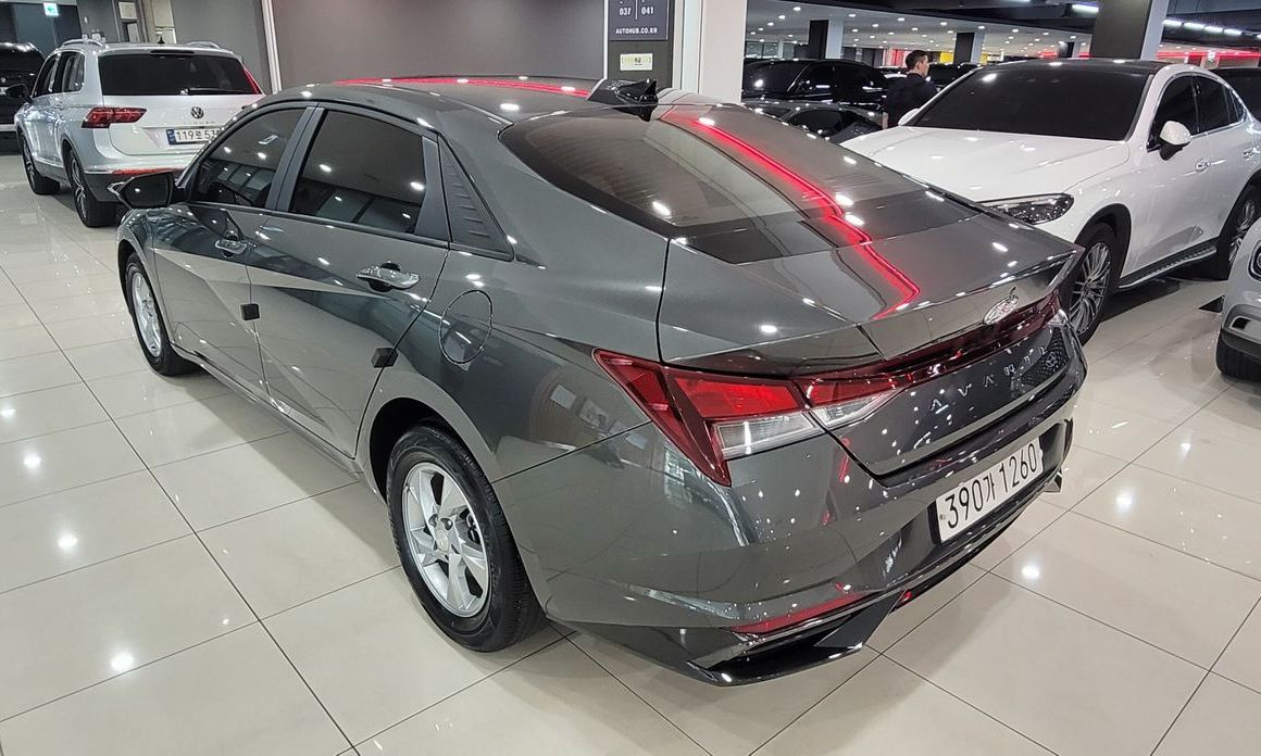 Hyundai AVANTE 2022