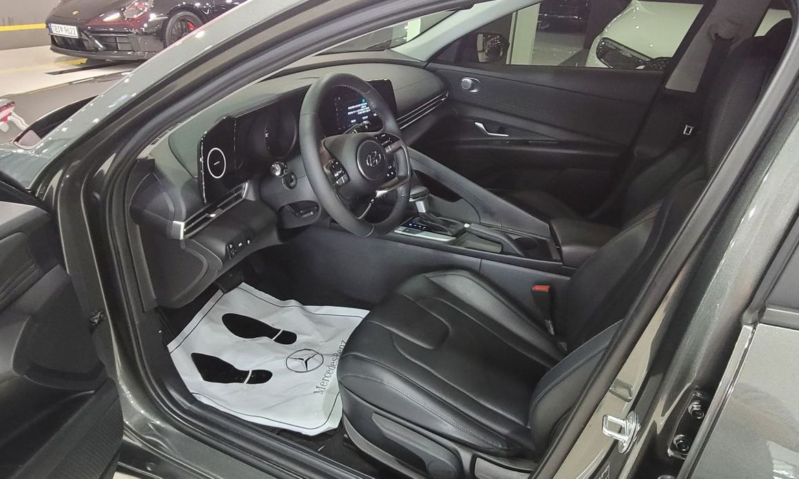 Hyundai AVANTE 2022