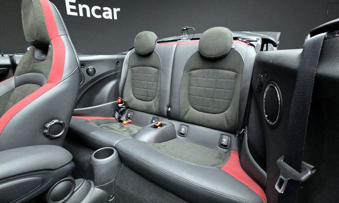Mini Cooper Convertible 2019