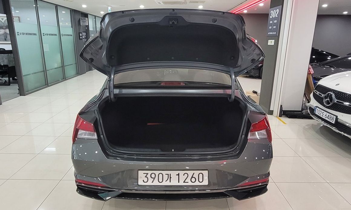 Hyundai AVANTE 2022