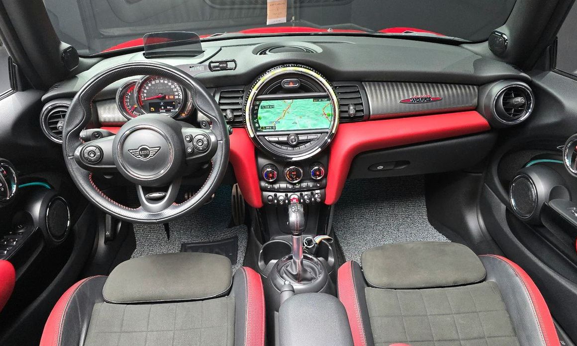 Mini Cooper Convertible 2019