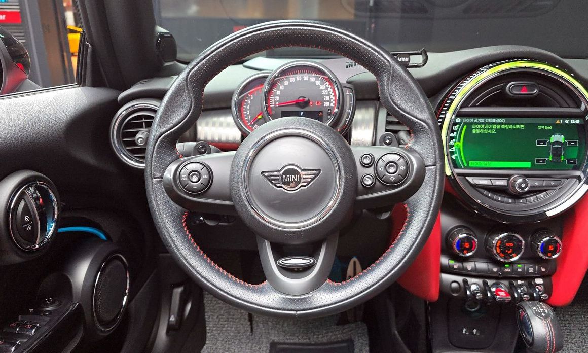 Mini Cooper Convertible 2019