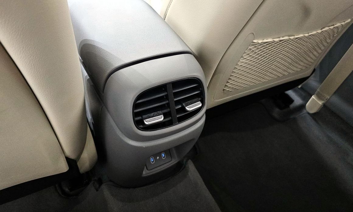 Hyundai AVANTE 2025