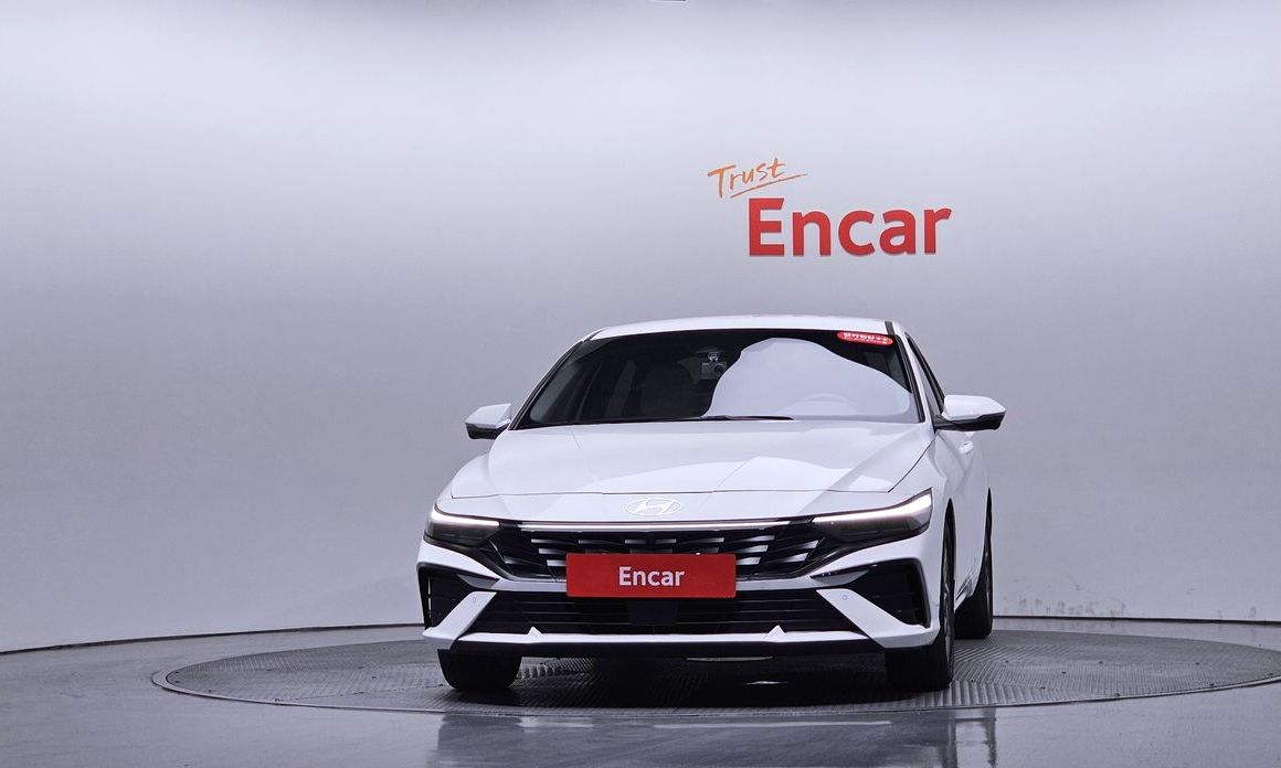 Hyundai AVANTE 2025