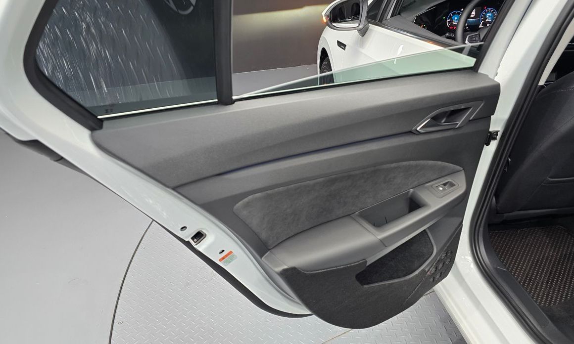 Volkswagen Golf 2024