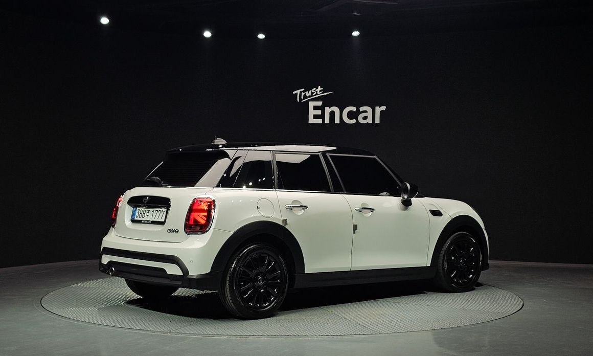 Mini Cooper 2024