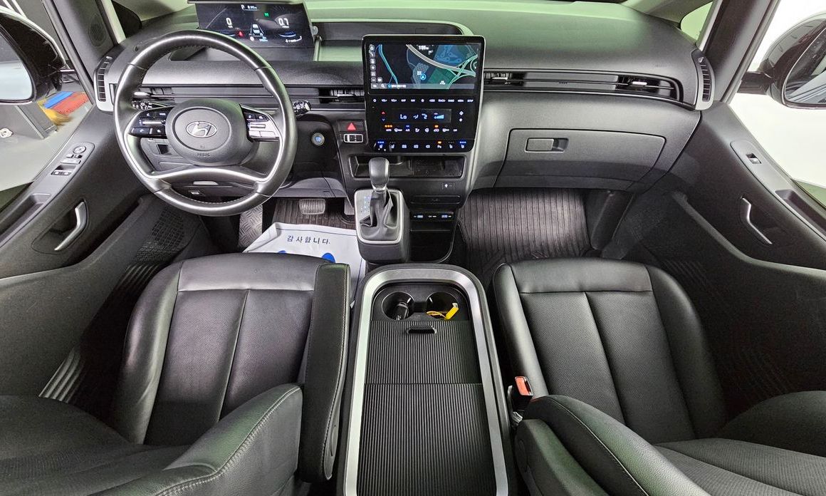 Hyundai Staria 2023