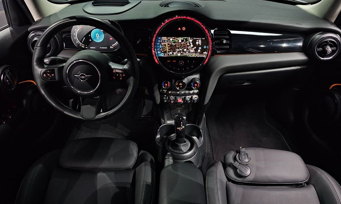 Mini Cooper 2024