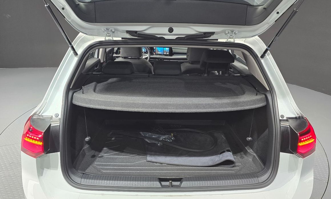 Volkswagen Golf 2024