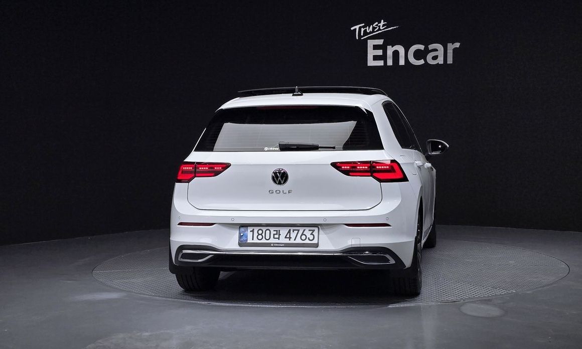 Volkswagen Golf 2024