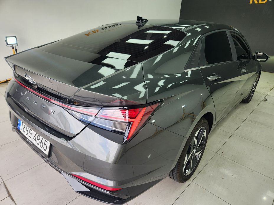 Hyundai AVANTE 2023