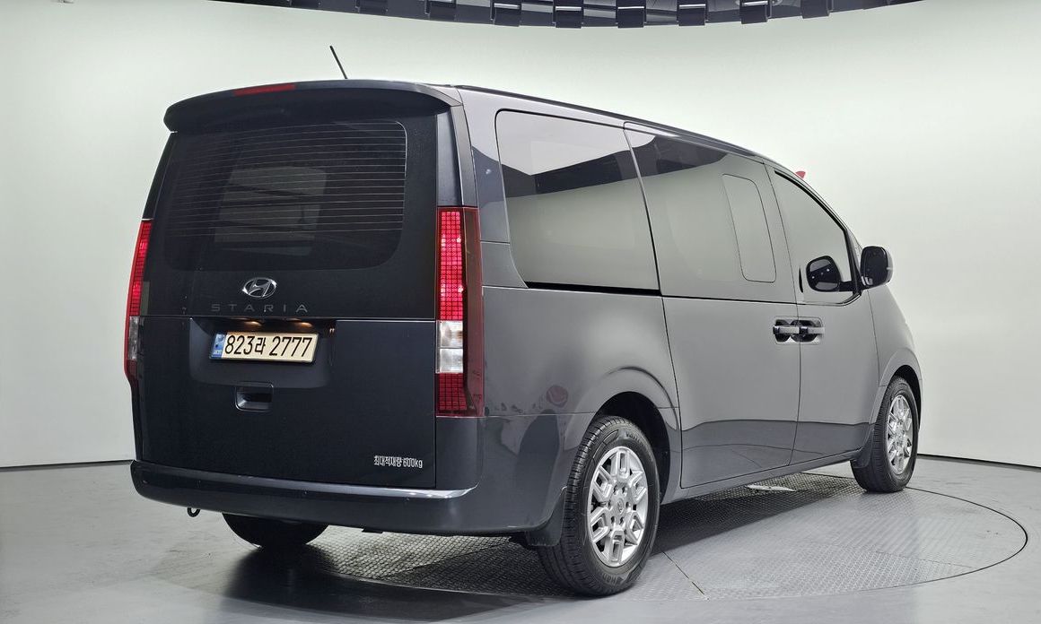Hyundai Staria 2023