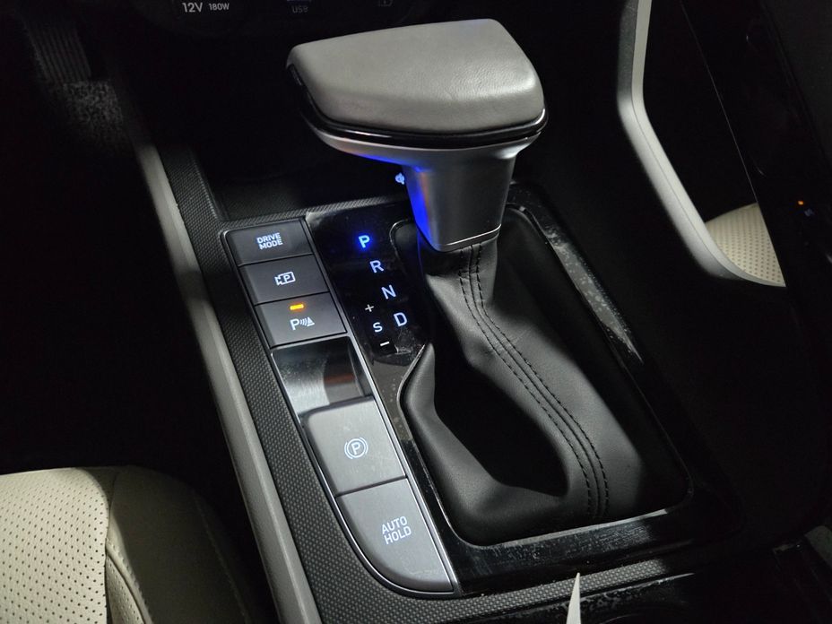 Hyundai AVANTE 2024