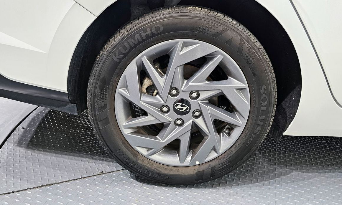 Hyundai AVANTE 2025