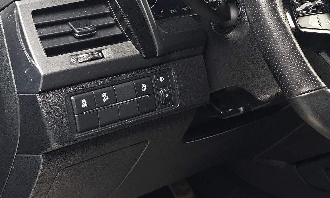KG_Mobility_Ssangyong Rexton 2023