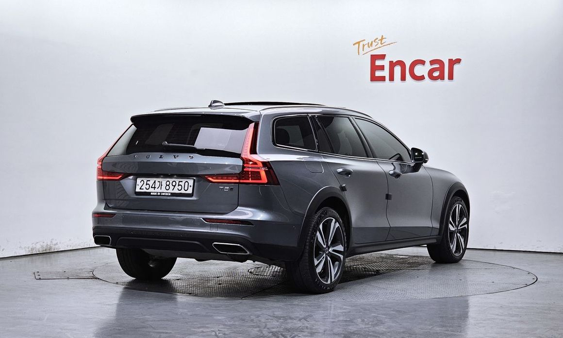 Volvo V60 2020