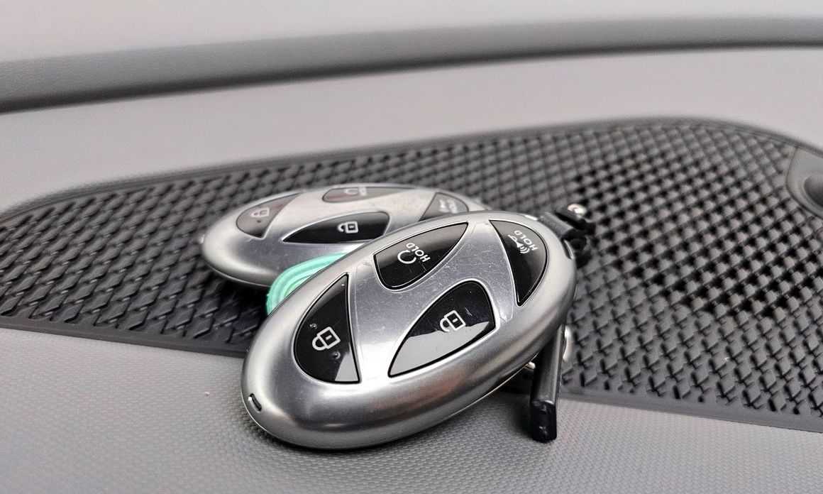 Hyundai AVANTE 2024