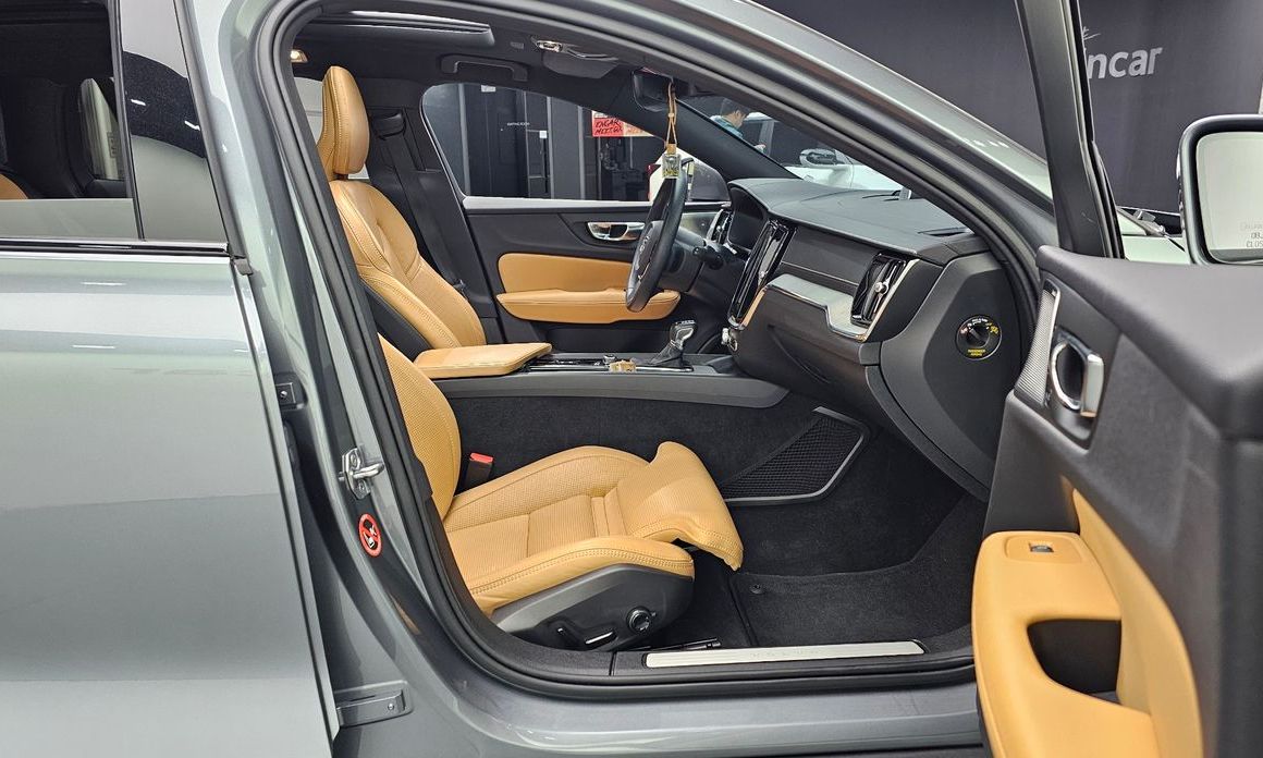 Volvo V60 2020