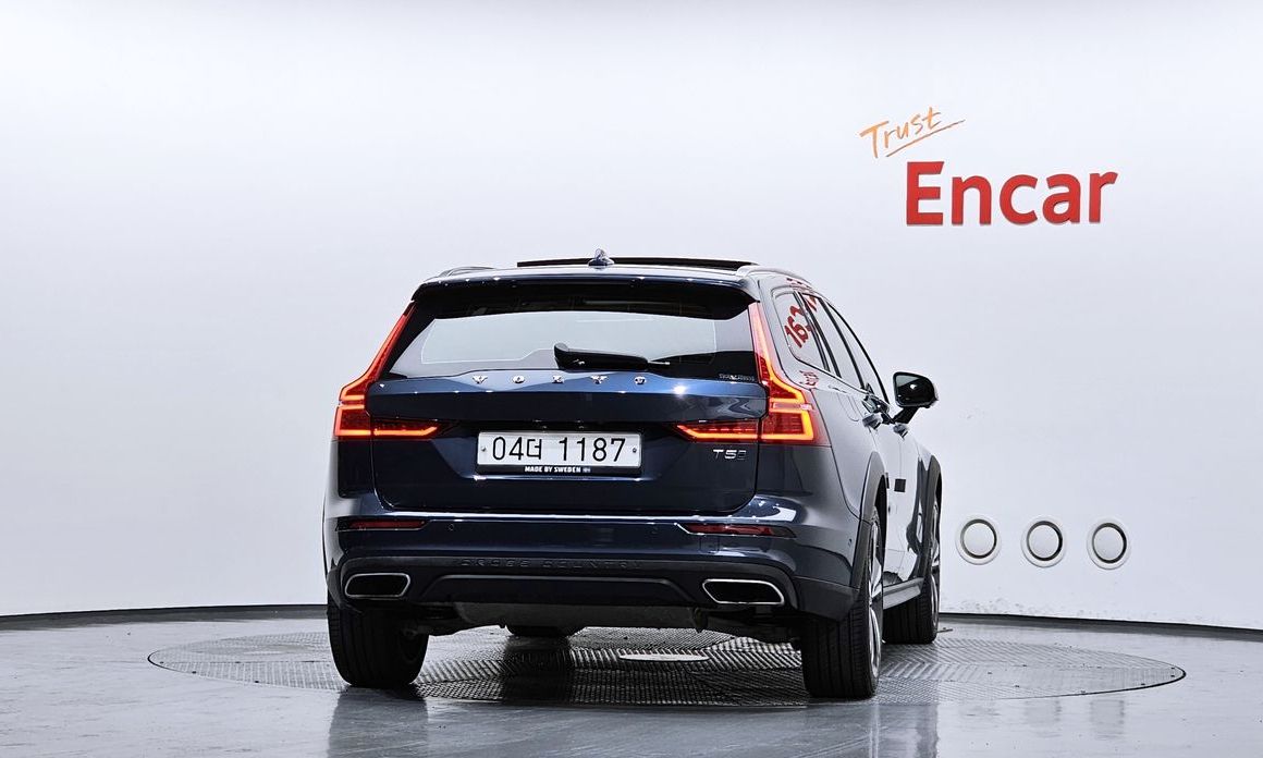 Volvo V60 2020