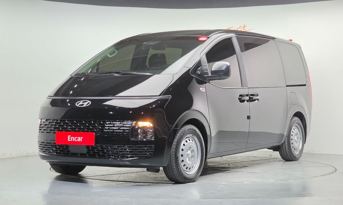 Hyundai Staria 2025