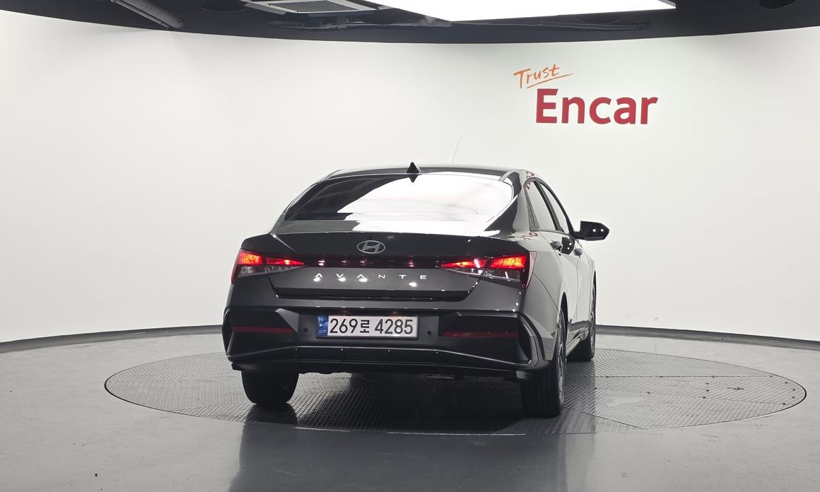 Hyundai AVANTE 2024