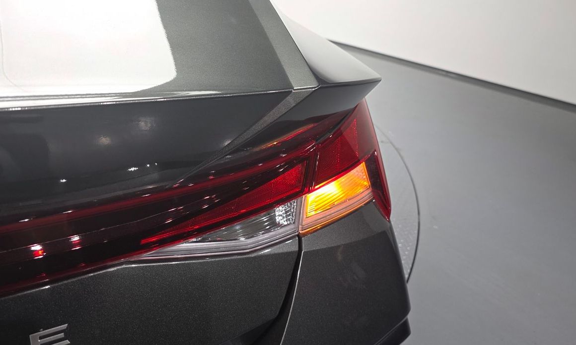 Hyundai AVANTE 2024