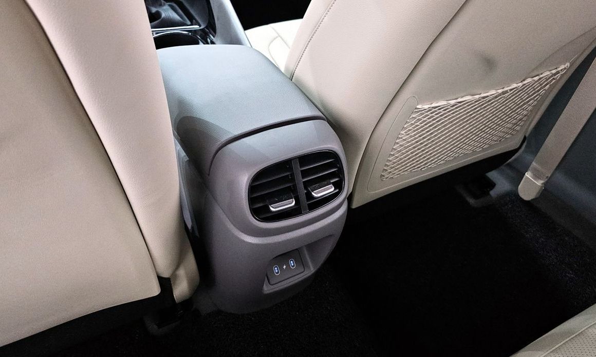 Hyundai AVANTE 2024